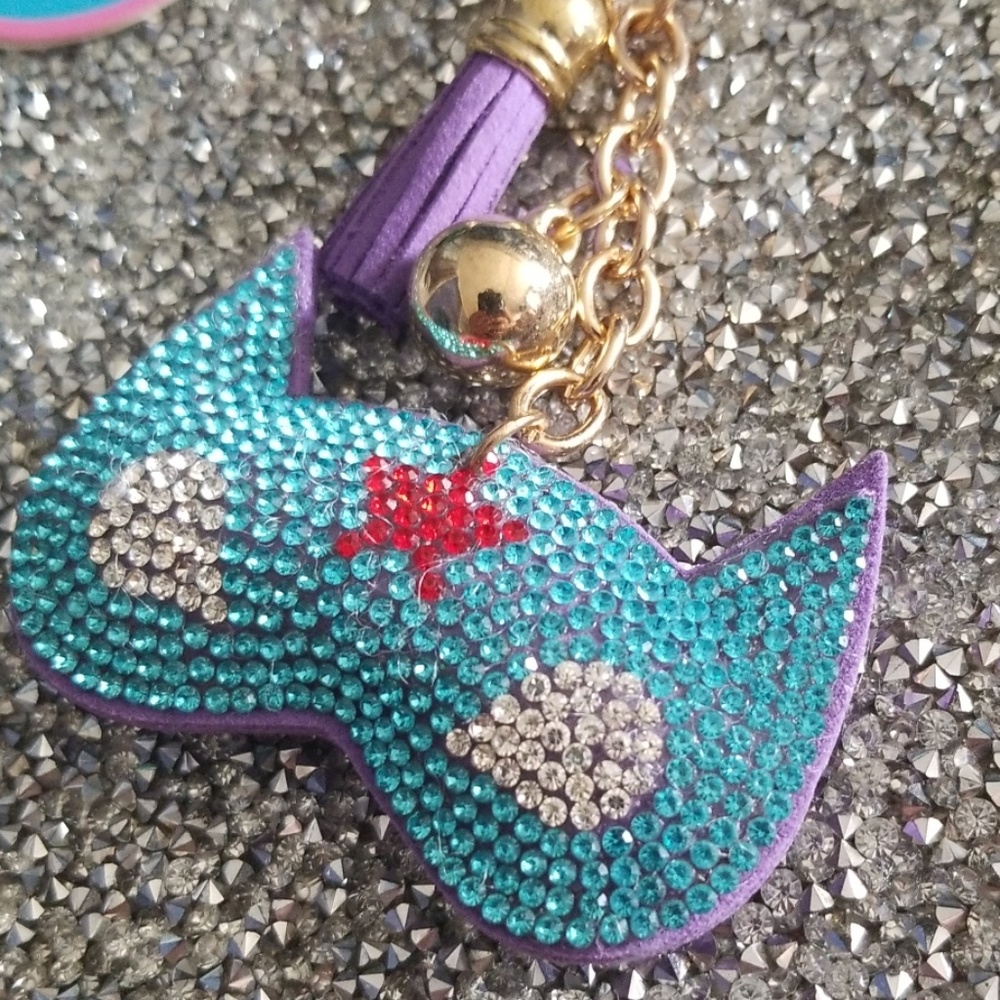 Rhinestone Keychain Set - Picture 2 of 4
